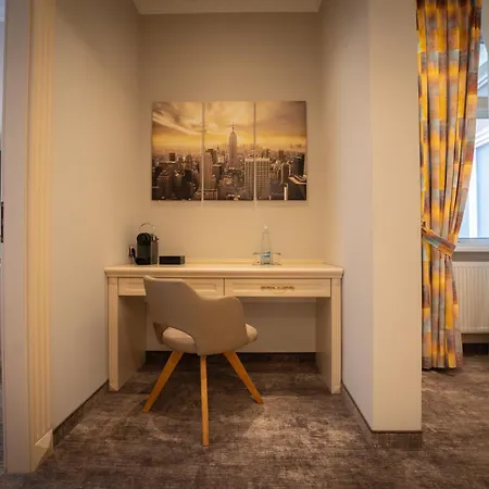 Golden Key Boutique Hotel 4*