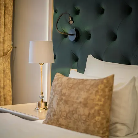 Golden Key Boutique Hotel