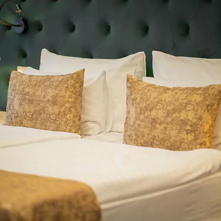 Hotel Golden Key Boutique 4*