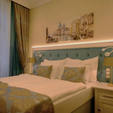 Golden Key Boutique Hotel 4*