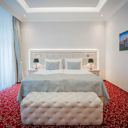 Golden Key Boutique Hotel