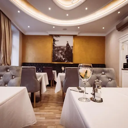 Golden Key Boutique Hotel 4*